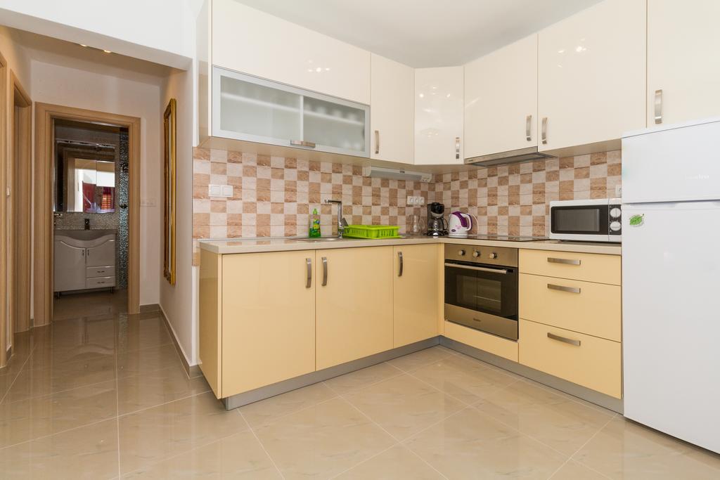 Apartments Villa-Ines Center Vodice Exterior photo