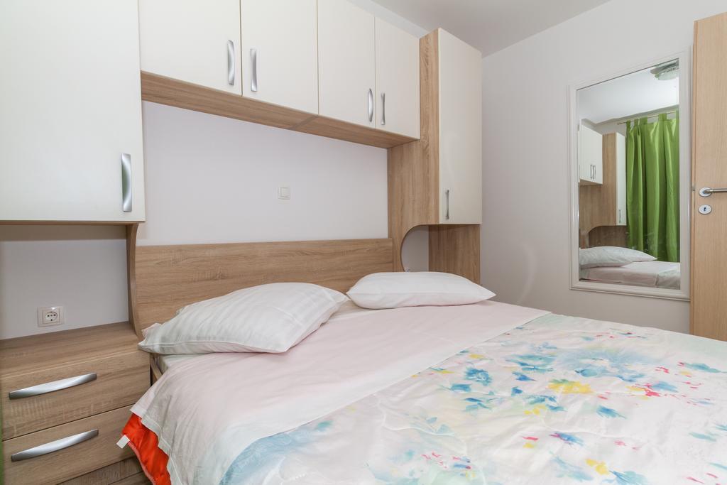 Apartments Villa-Ines Center Vodice Exterior photo